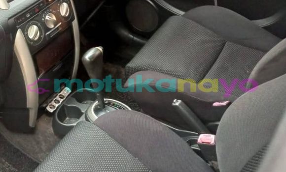 Buy Used Toyota Ist Silver Car in Kinshasa in Kinshasa Buy Used Toyota Ist Silver Car in Kinshasa in Kinshasa