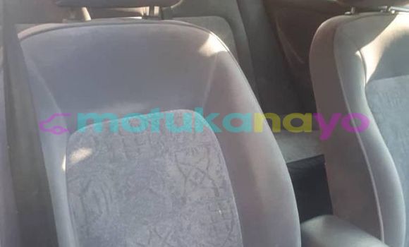 Buy Used Toyota Avensis Blue Car in Kinshasa in Kinshasa Buy Used Toyota Avensis Blue Car in Kinshasa in Kinshasa