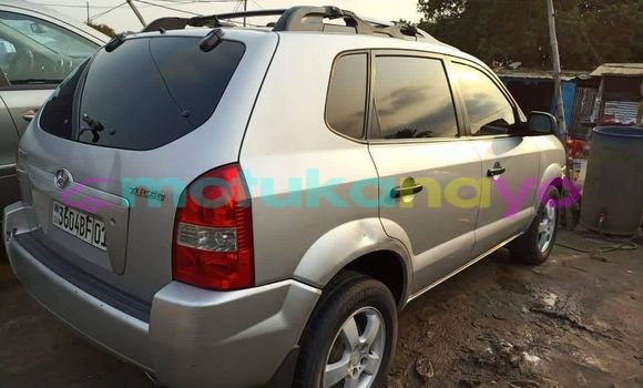 Buy Used Hyundai Tucson Silver Car in Kinshasa in Kinshasa Buy Used Hyundai Tucson Silver Car in Kinshasa in Kinshasa