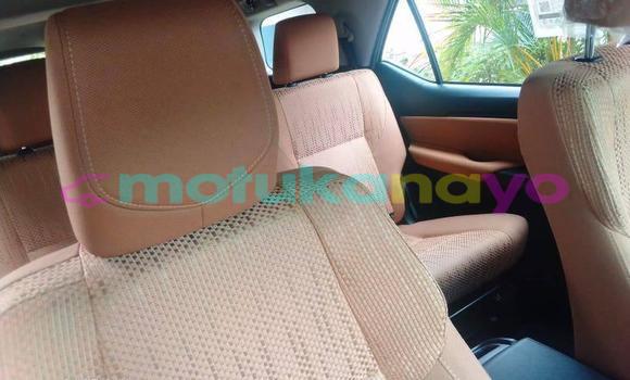 Buy Used Toyota Fortuner White Car in Kinshasa in Kinshasa Buy Used Toyota Fortuner White Car in Kinshasa in Kinshasa