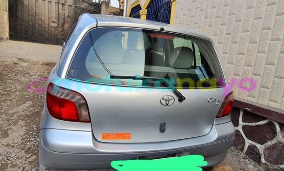 Buy Used Toyota Vitz Silver Car in Kinshasa in Kinshasa Buy Used Toyota Vitz Silver Car in Kinshasa in Kinshasa