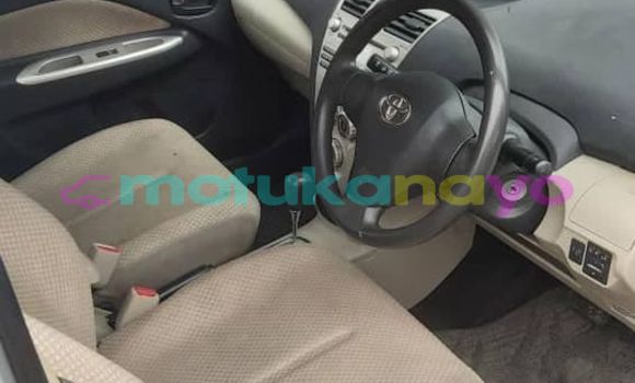 Buy Used Toyota Belta Silver Car in Kinshasa in Kinshasa Buy Used Toyota Belta Silver Car in Kinshasa in Kinshasa