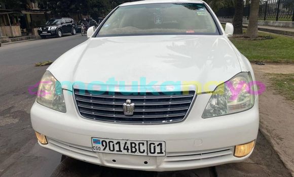 Buy Used Toyota Crown White Car in Kinshasa in Kinshasa Buy Used Toyota Crown White Car in Kinshasa in Kinshasa
