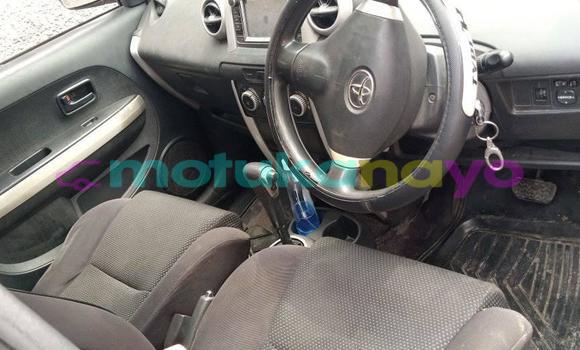 Buy Used Toyota Ist Black Car in Kinshasa in Kinshasa Buy Used Toyota Ist Black Car in Kinshasa in Kinshasa