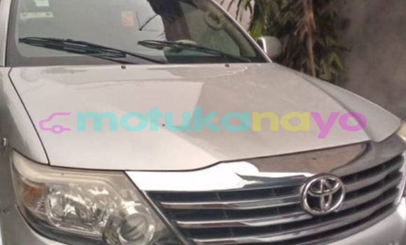 Buy Used Toyota Fortuner Silver Car in Kinshasa in Kinshasa Buy Used Toyota Fortuner Silver Car in Kinshasa in Kinshasa