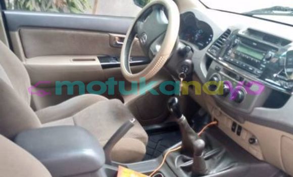 Buy Used Toyota Fortuner Silver Car in Kinshasa in Kinshasa Buy Used Toyota Fortuner Silver Car in Kinshasa in Kinshasa