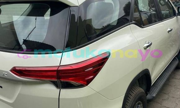 Buy Used Toyota Fortuner White Car in Kinshasa in Kinshasa Buy Used Toyota Fortuner White Car in Kinshasa in Kinshasa