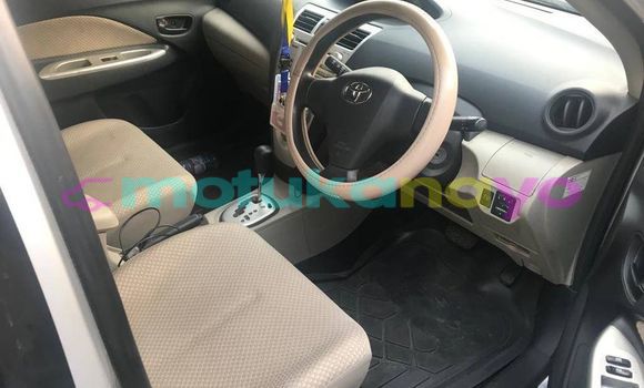 Buy Used Toyota Belta Silver Car in Aba in Haut-Congo Buy Used Toyota Belta Silver Car in Aba in Haut-Congo