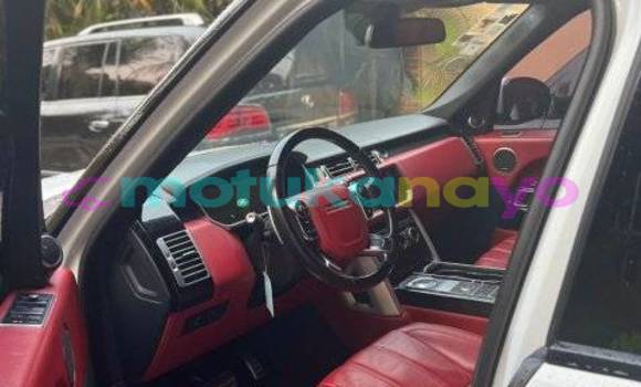 Buy Used Land Rover Range Rover Evoque White Car in Aba in Haut-Congo Buy Used Land Rover Range Rover Evoque White Car in Aba in Haut-Congo