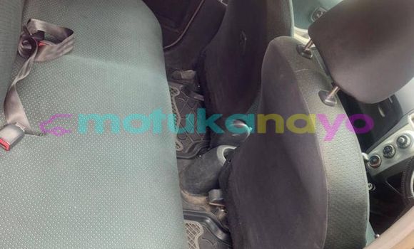 Buy Used Toyota Vitz Red Car in Aba in Haut-Congo Buy Used Toyota Vitz Red Car in Aba in Haut-Congo