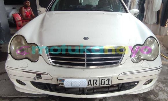 Buy Used Mercedes‒Benz C–Class White Car in Kinshasa in Kinshasa Buy Used Mercedes‒Benz C–Class White Car in Kinshasa in Kinshasa