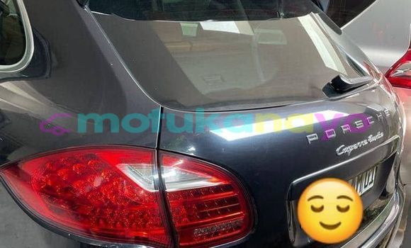 Buy Used Porsche Cayenne Blue Car in Aba in Haut-Congo Buy Used Porsche Cayenne Blue Car in Aba in Haut-Congo