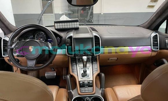 Buy Used Porsche Cayenne Blue Car in Aba in Haut-Congo Buy Used Porsche Cayenne Blue Car in Aba in Haut-Congo