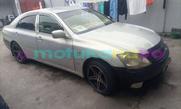 Buy Used Toyota Crown Silver Car in Aba in Haut-Congo Buy Used Toyota Crown Silver Car in Aba in Haut-Congo
