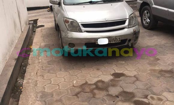 Buy Used Toyota Ist Silver Car in Aba in Haut-Congo Buy Used Toyota Ist Silver Car in Aba in Haut-Congo