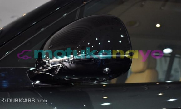 Buy Import Land Rover Range Rover Green Car in Import - Dubai in Bandundu Buy Import Land Rover Range Rover Green Car in Import - Dubai in Bandundu