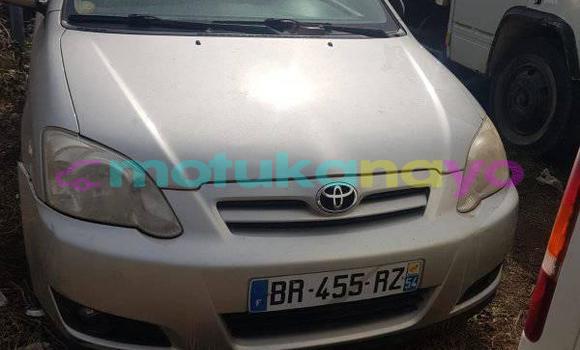 Buy Used Toyota Corolla Silver Car in Kinshasa in Kinshasa Buy Used Toyota Corolla Silver Car in Kinshasa in Kinshasa