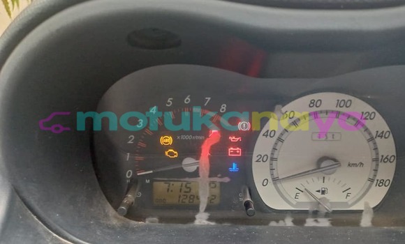 Buy Used Toyota Ist Blue Car in Aba in Haut-Congo Buy Used Toyota Ist Blue Car in Aba in Haut-Congo