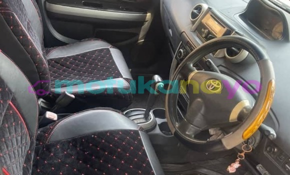 Buy Used Toyota Ist Silver Car in Aba in Haut-Congo Buy Used Toyota Ist Silver Car in Aba in Haut-Congo