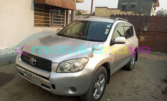 Buy Used Toyota RAV 4 Silver Car in Kinshasa in Kinshasa Buy Used Toyota RAV 4 Silver Car in Kinshasa in Kinshasa