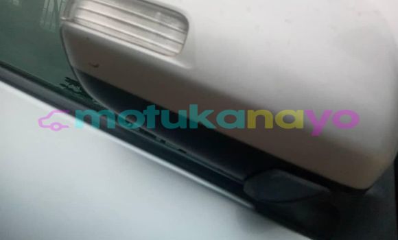 Buy Used Toyota Vanguard Silver Car in Kinshasa in Kinshasa Buy Used Toyota Vanguard Silver Car in Kinshasa in Kinshasa