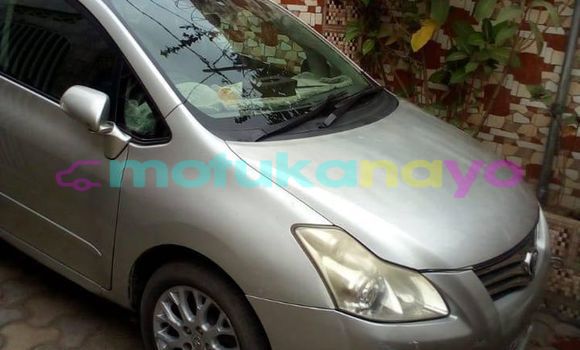 Buy Used Toyota Blade Silver Car in Kinshasa in Kinshasa Buy Used Toyota Blade Silver Car in Kinshasa in Kinshasa