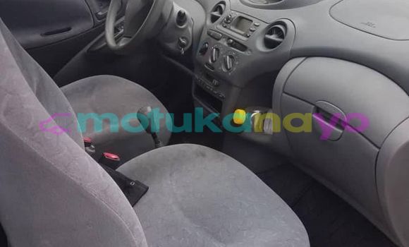 Buy Used Toyota Yaris Silver Car in Kinshasa in Kinshasa Buy Used Toyota Yaris Silver Car in Kinshasa in Kinshasa