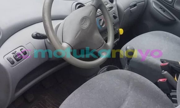 Buy Used Toyota Yaris Silver Car in Kinshasa in Kinshasa Buy Used Toyota Yaris Silver Car in Kinshasa in Kinshasa