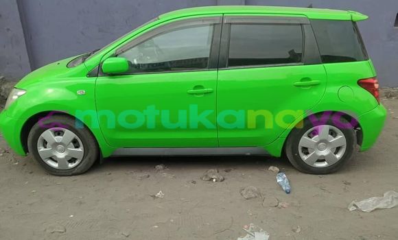 Buy Used Toyota Ist Green Car in Kinshasa in Kinshasa Buy Used Toyota Ist Green Car in Kinshasa in Kinshasa