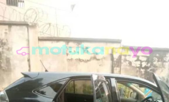 Buy Used Toyota Harrier Black Car in Kinshasa in Kinshasa Buy Used Toyota Harrier Black Car in Kinshasa in Kinshasa