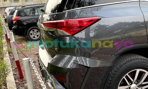 Buy Used Toyota Fortuner Black Car in Kinshasa in Kinshasa Buy Used Toyota Fortuner Black Car in Kinshasa in Kinshasa