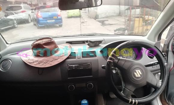 Buy Used Suzuki Swift Silver Car in Kinshasa in Kinshasa Buy Used Suzuki Swift Silver Car in Kinshasa in Kinshasa