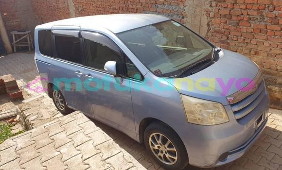 Buy Used Toyota Noah Blue Car in Kinshasa in Kinshasa Buy Used Toyota Noah Blue Car in Kinshasa in Kinshasa