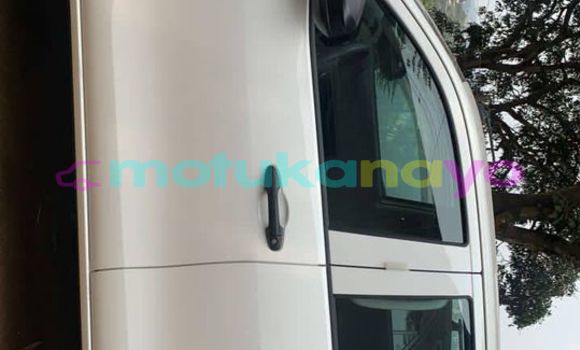 Buy Used Toyota Hilux White Car in Kinshasa in Kinshasa Buy Used Toyota Hilux White Car in Kinshasa in Kinshasa