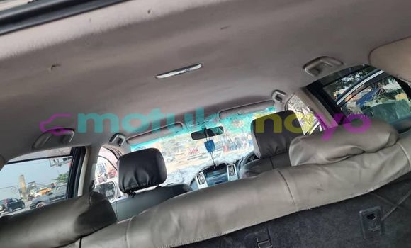 Buy Used Toyota Harrier Silver Car in Kinshasa in Kinshasa Buy Used Toyota Harrier Silver Car in Kinshasa in Kinshasa
