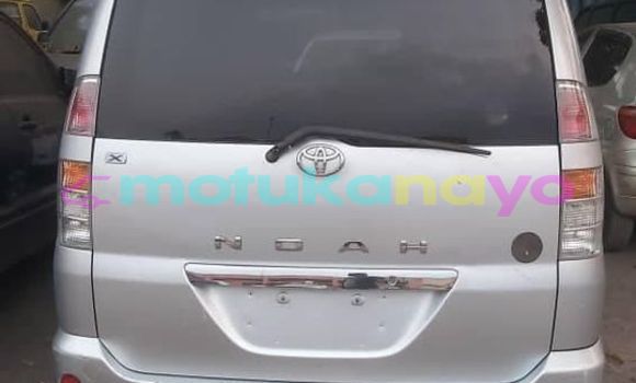 Buy Used Toyota Noah Silver Car in Kinshasa in Kinshasa Buy Used Toyota Noah Silver Car in Kinshasa in Kinshasa