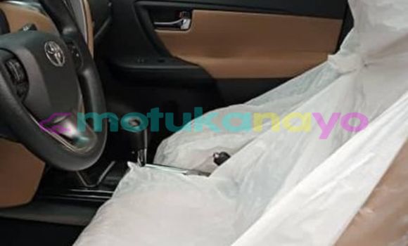 Buy Used Toyota Fortuner White Car in Kinshasa in Kinshasa Buy Used Toyota Fortuner White Car in Kinshasa in Kinshasa