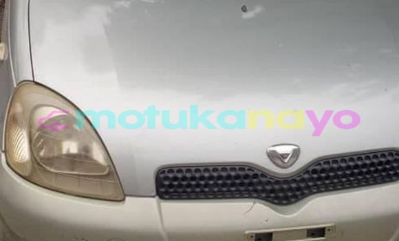Buy Used Toyota Vitz Silver Car in Kinshasa in Kinshasa Buy Used Toyota Vitz Silver Car in Kinshasa in Kinshasa