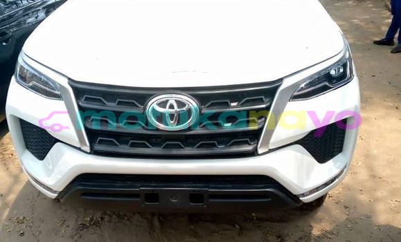 Buy Used Toyota Fortuner White Car in Kinshasa in Kinshasa Buy Used Toyota Fortuner White Car in Kinshasa in Kinshasa