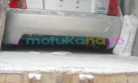 Buy Used Toyota Ist Silver Car in Kinshasa in Kinshasa Buy Used Toyota Ist Silver Car in Kinshasa in Kinshasa