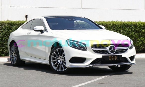 Buy Import Mercedes-Benz 190 (W201) White Car in Import - Dubai in Bandundu Buy Import Mercedes-Benz 190 (W201) White Car in Import - Dubai in Bandundu