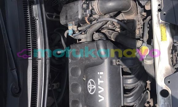 Acheter Occasion Voiture Toyota IST Blanc à Kinshasa, Kinshasa Acheter Occasion Voiture Toyota IST Blanc à Kinshasa, Kinshasa