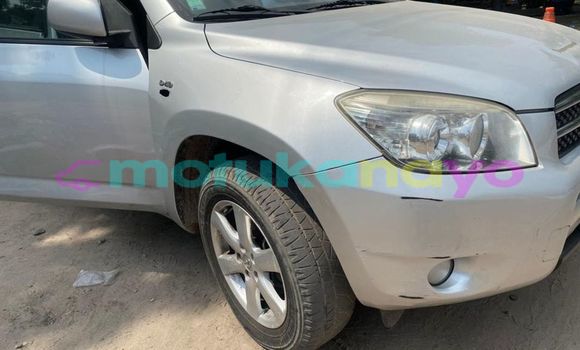 Acheter Occasion Voiture Toyota RAV4 Gris à Kinshasa, Kinshasa Acheter Occasion Voiture Toyota RAV4 Gris à Kinshasa, Kinshasa
