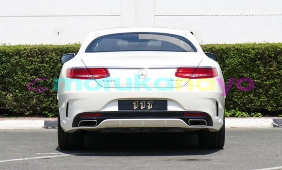Buy Import Mercedes-Benz 190 (W201) White Car in Import - Dubai in Bandundu Buy Import Mercedes-Benz 190 (W201) White Car in Import - Dubai in Bandundu