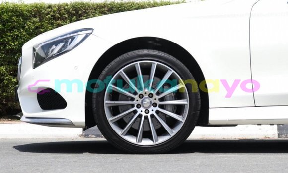 Buy Import Mercedes-Benz 190 (W201) White Car in Import - Dubai in Bandundu Buy Import Mercedes-Benz 190 (W201) White Car in Import - Dubai in Bandundu