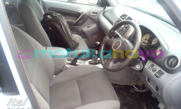 Acheter Occasion Voiture Toyota RAV4 Gris à Kinshasa, Kinshasa Acheter Occasion Voiture Toyota RAV4 Gris à Kinshasa, Kinshasa