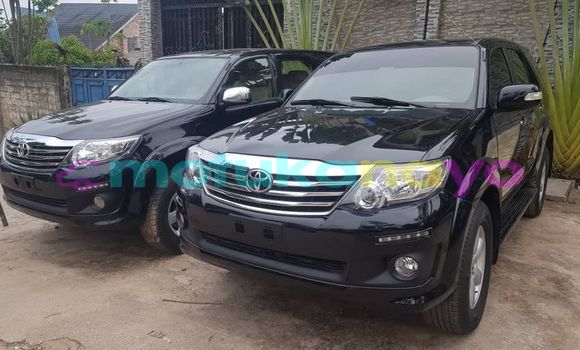 Acheter Occasion Voiture Toyota Fortuner Noir à Kinshasa, Kinshasa Acheter Occasion Voiture Toyota Fortuner Noir à Kinshasa, Kinshasa