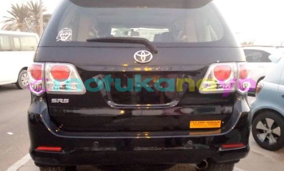 Acheter Occasion Voiture Toyota Fortuner Noir à Kinshasa, Kinshasa Acheter Occasion Voiture Toyota Fortuner Noir à Kinshasa, Kinshasa