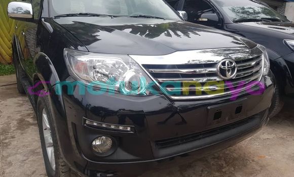 Acheter Occasion Voiture Toyota Fortuner Noir à Kinshasa, Kinshasa Acheter Occasion Voiture Toyota Fortuner Noir à Kinshasa, Kinshasa
