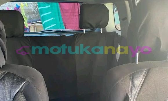 Buy Used Toyota Ist Blue Car in Kinshasa in Kinshasa Buy Used Toyota Ist Blue Car in Kinshasa in Kinshasa